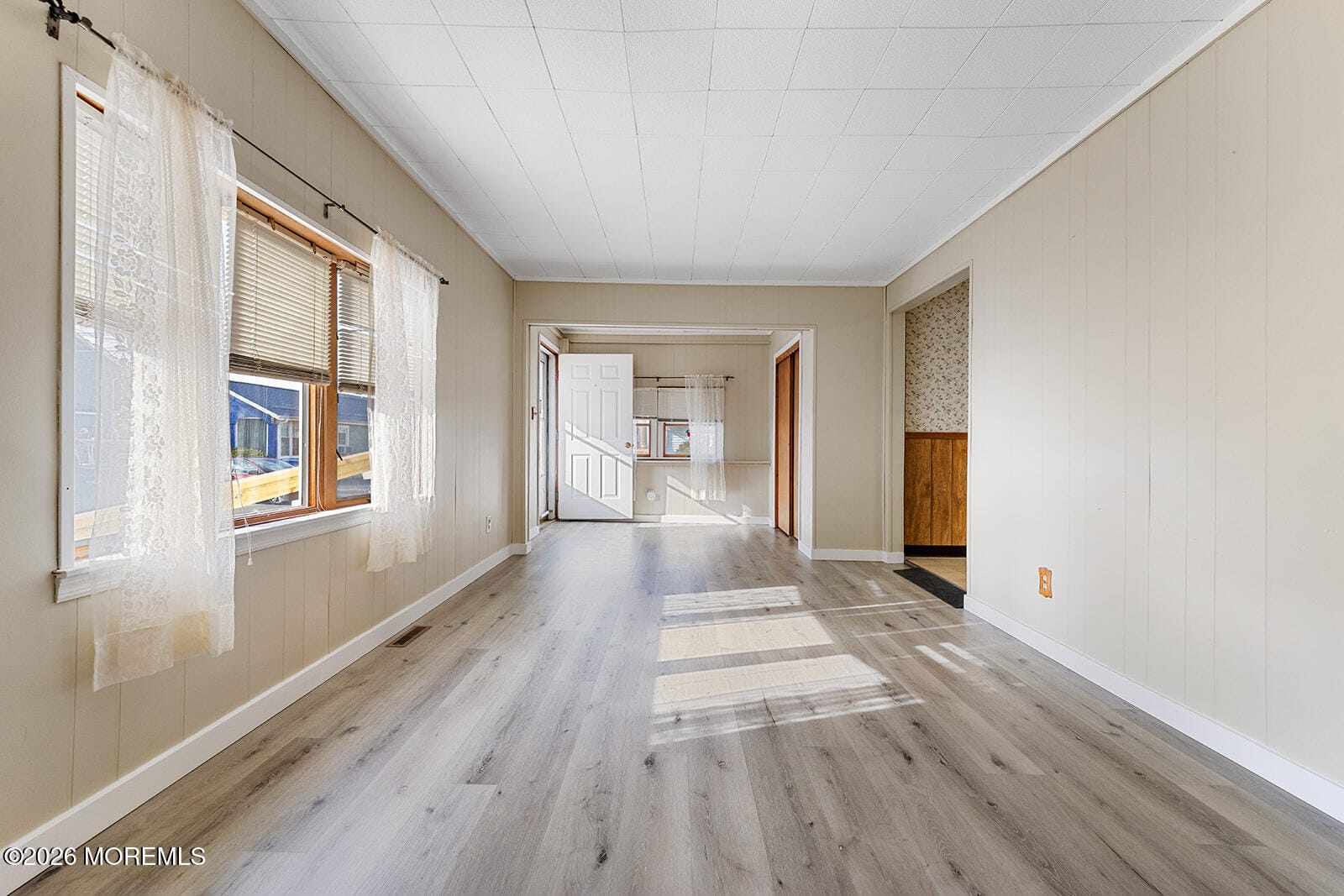 104 Roosevelt Avenue Image 5