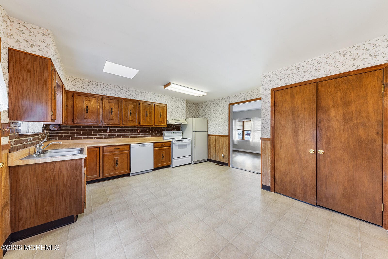 104 Roosevelt Avenue, Laurence Harbor, NJ, 08879 image 6