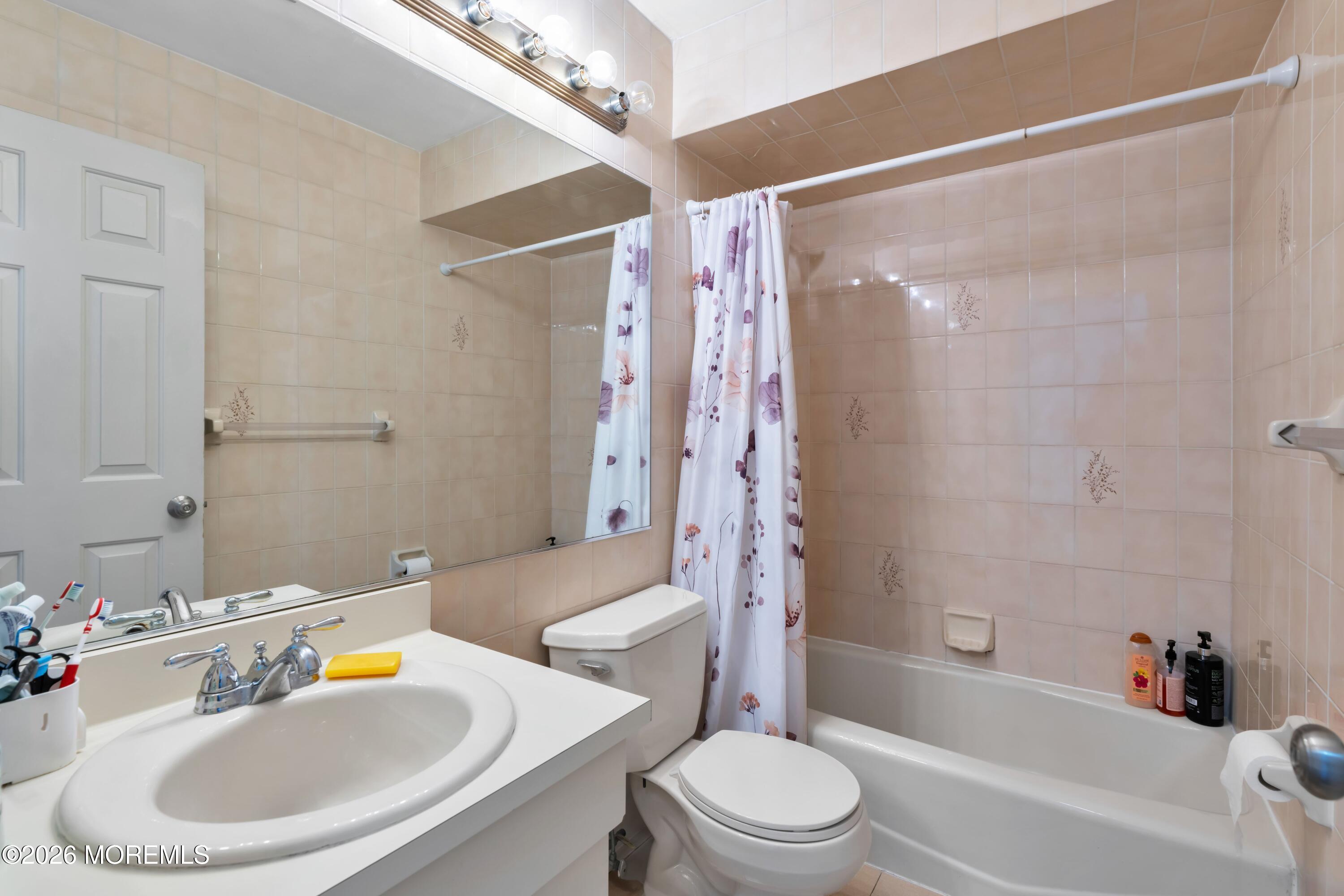 144 70th Street 2A, Guttenberg, NJ, 07093 image 18