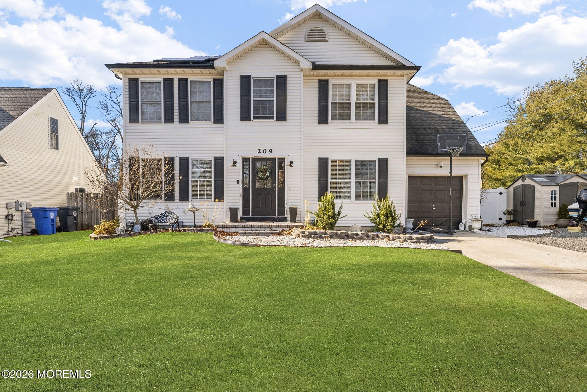 209 Gilford Avenue Image 3