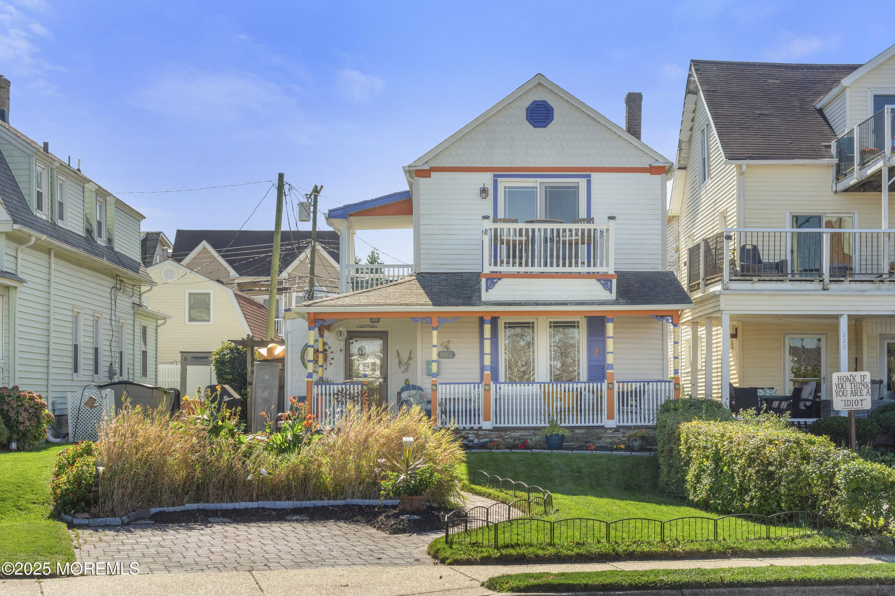 219 Lake Terrace Terrace Image 2