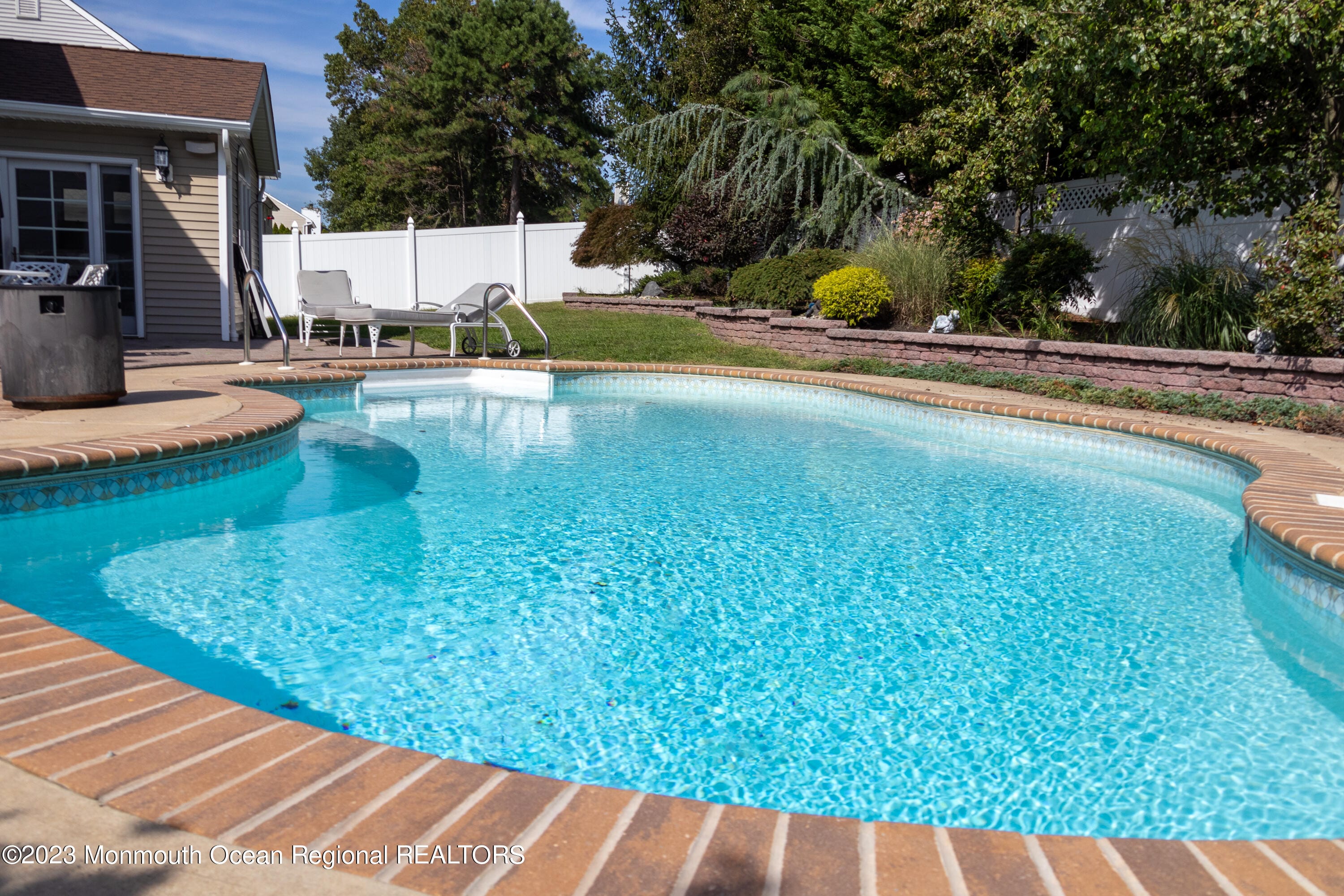 260 Oak Forest Drive Image 4