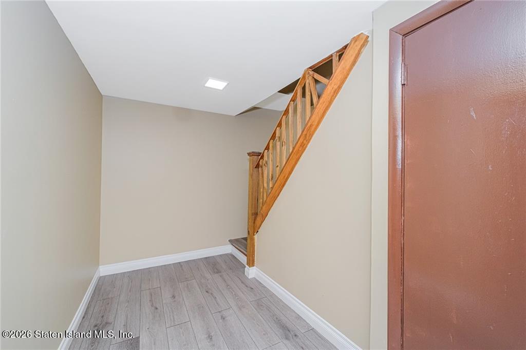 99 Park Hill Circle, Staten Island, NY, 10304 image 16