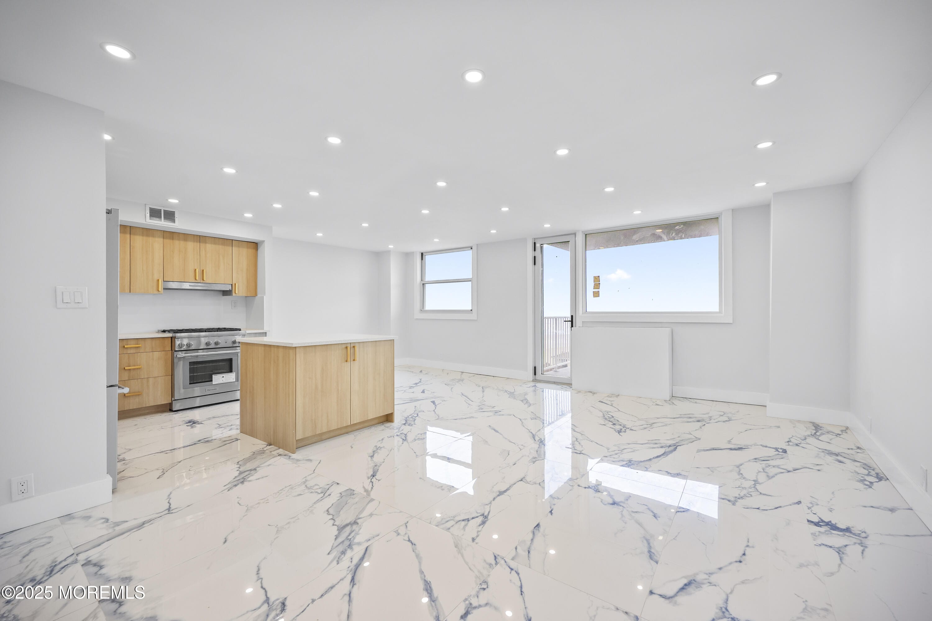 675 Ocean Avenue #9F Image 4