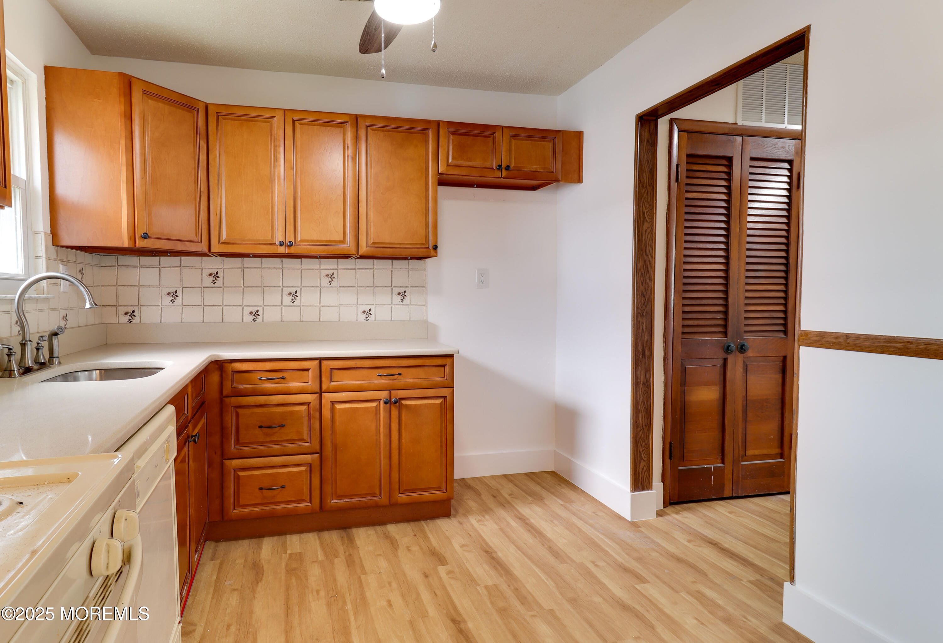 1 Whitecap Way Image 5