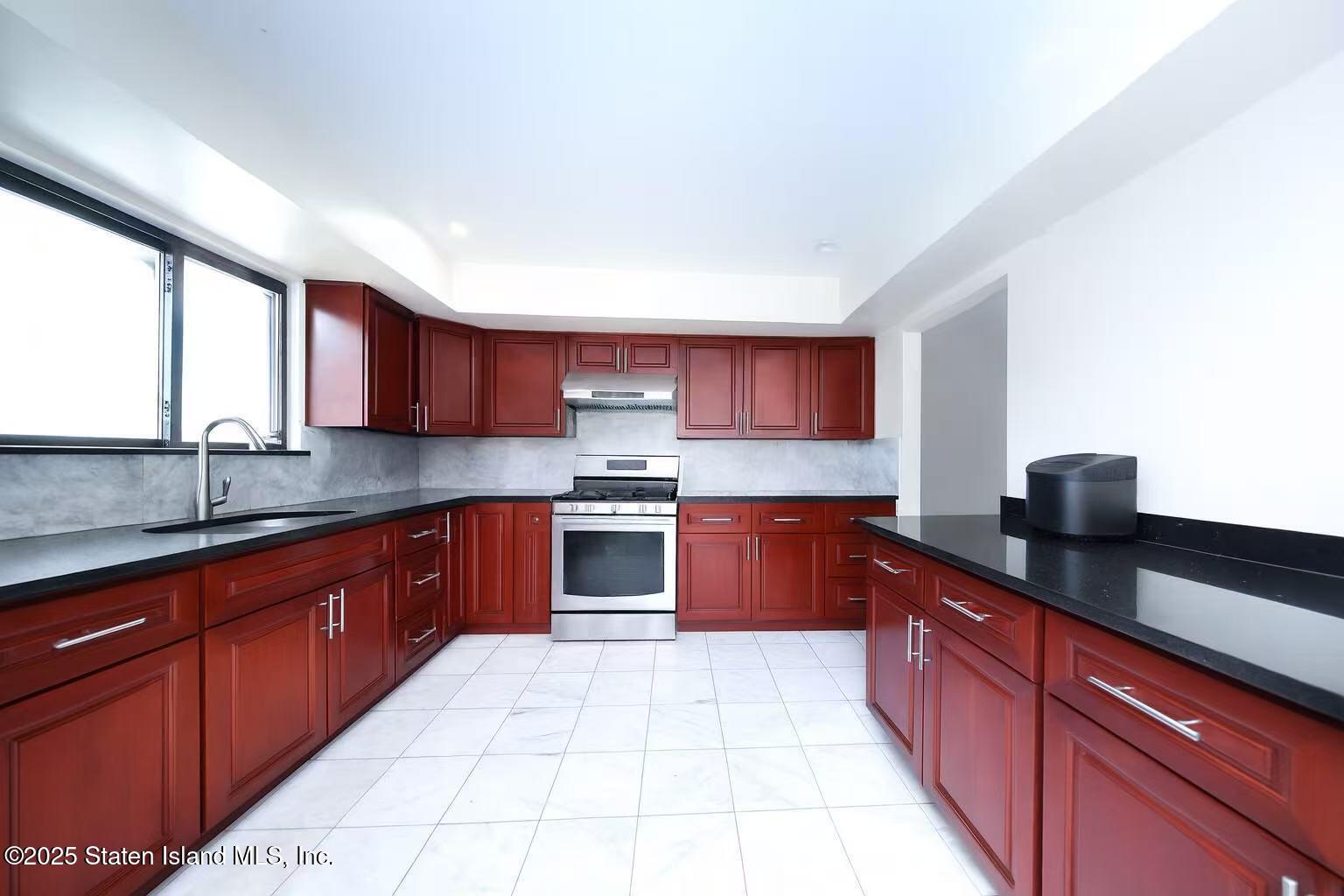 215 Pierce Street, Staten Island, NY, 10304 image 19