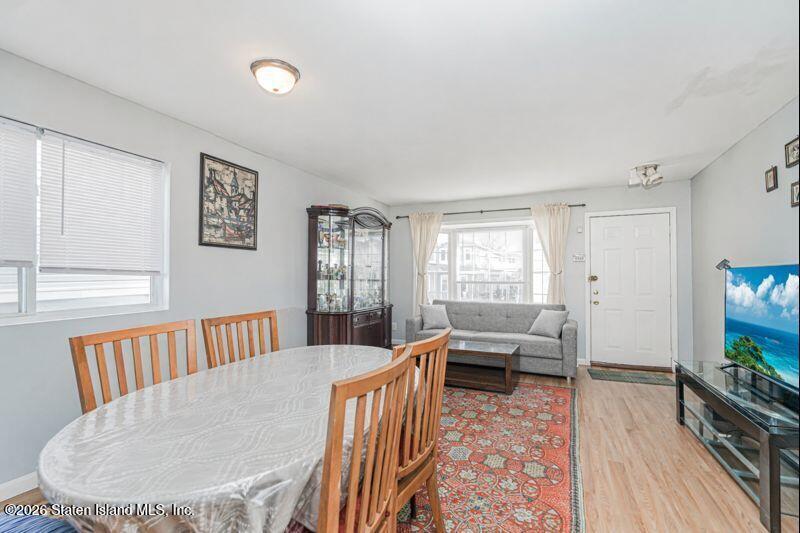 225 Colony Avenue Image 4