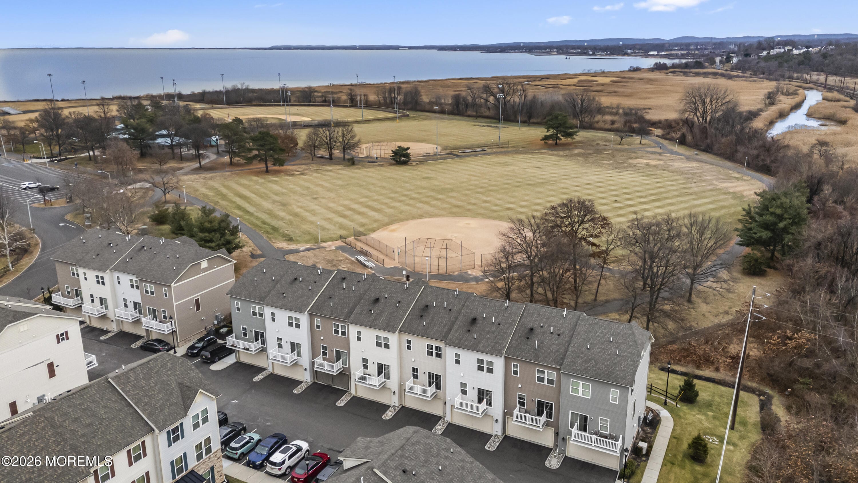 605 Bayside Court Image 2