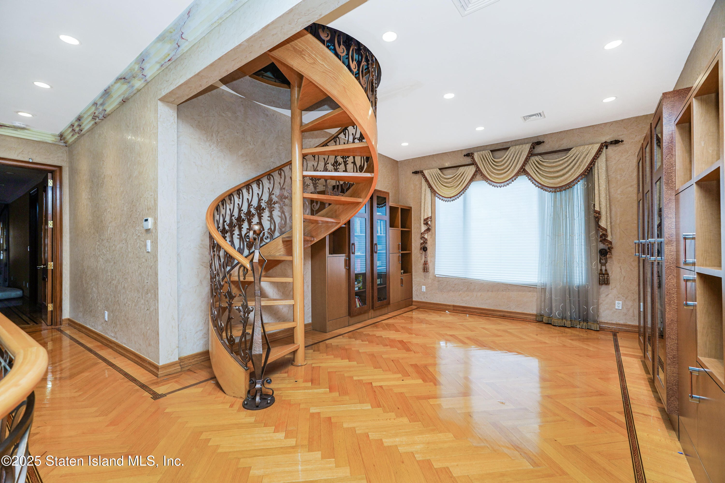 724 Todt Hill Road, Staten Island, NY, 10304 image 27