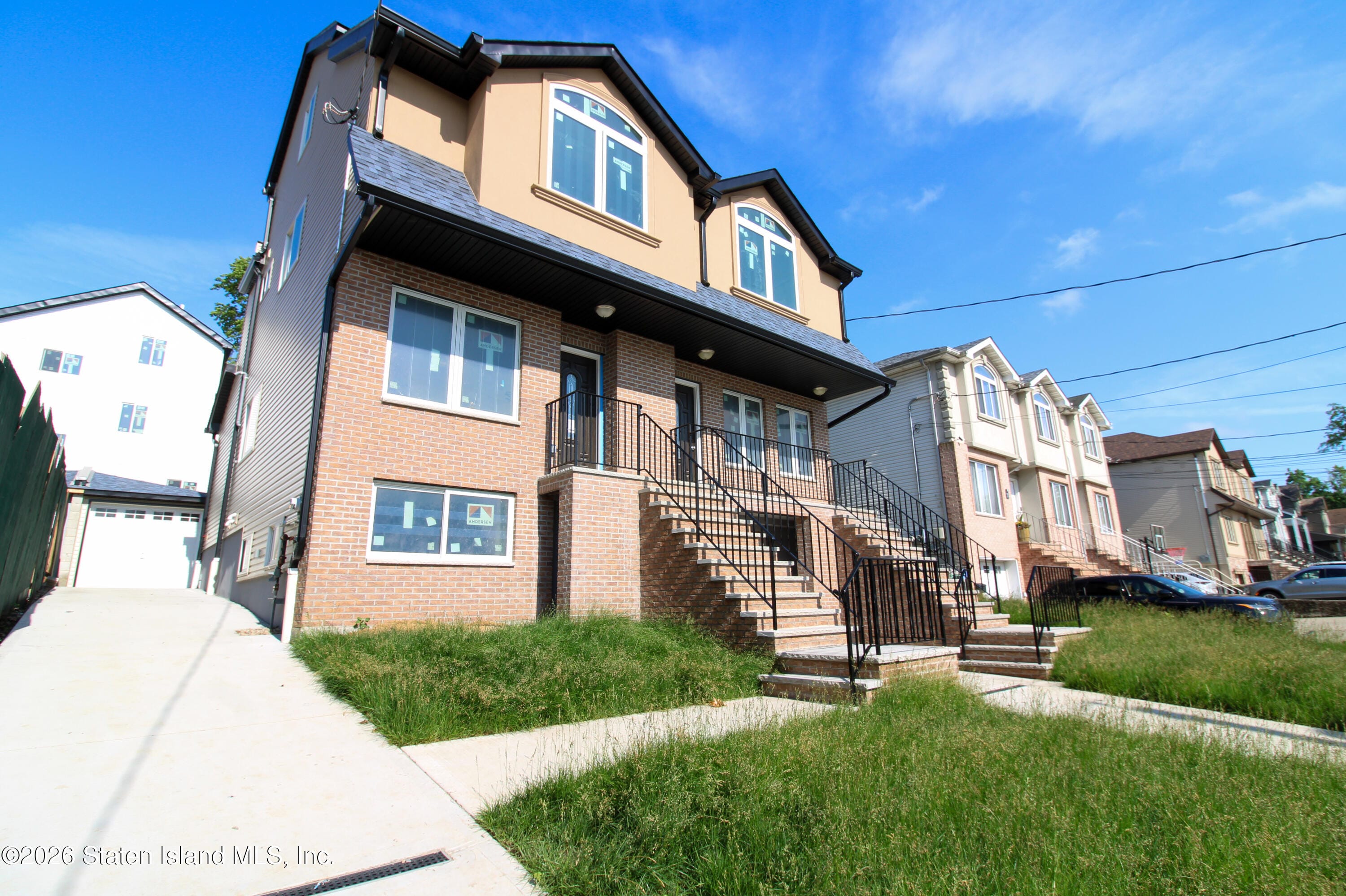 79 Perry Avenue Image 2