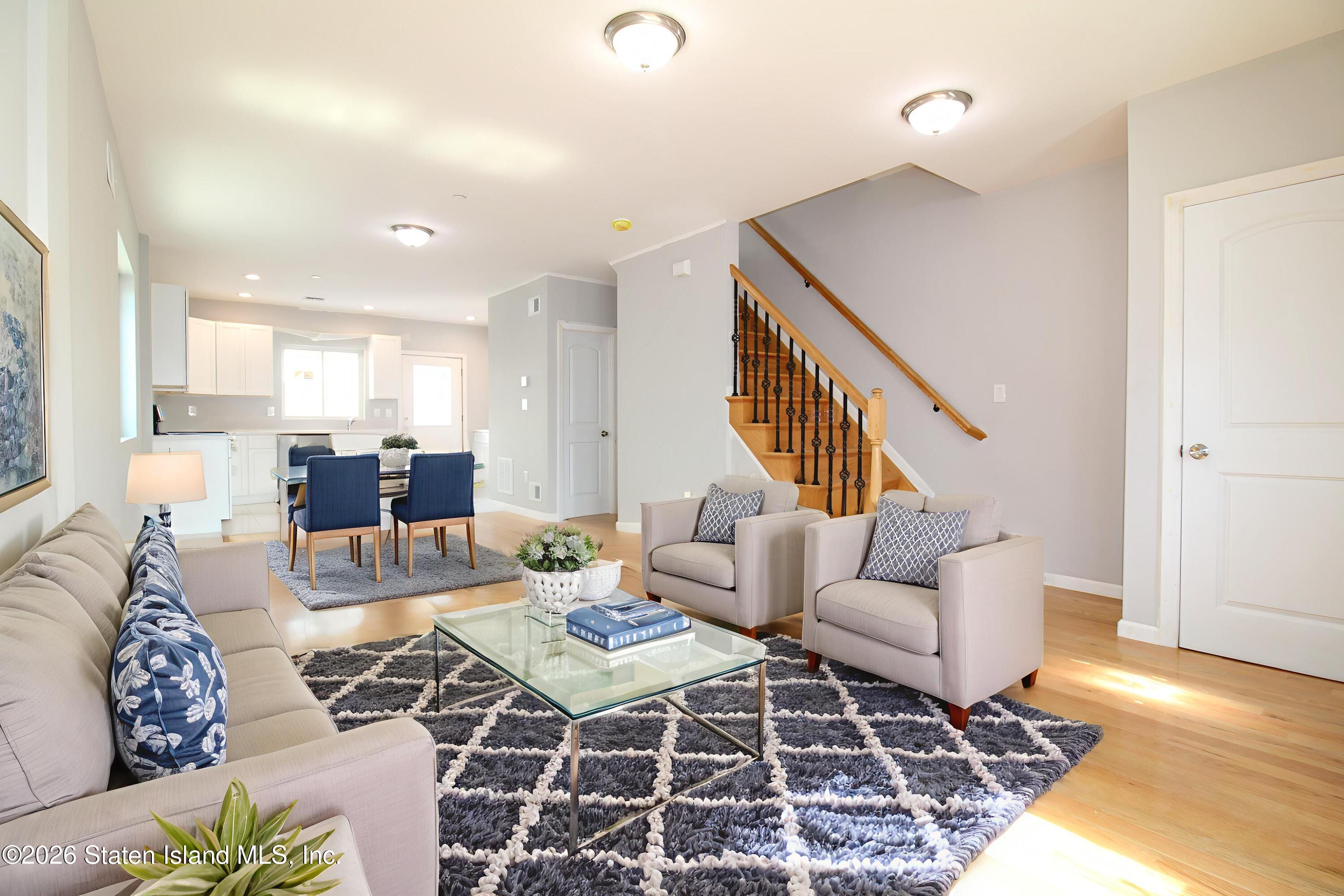 79 Perry Avenue Image 4