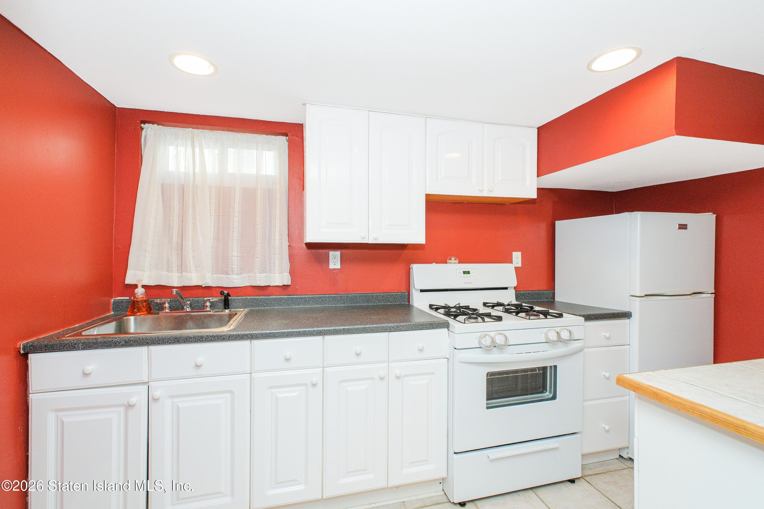 151 Amber Street, Staten Island, NY, 10306 image 25