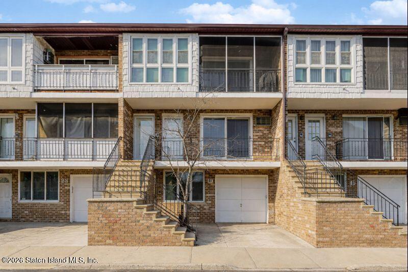 19 Lamped Loop A3, Staten Island, NY, 10314