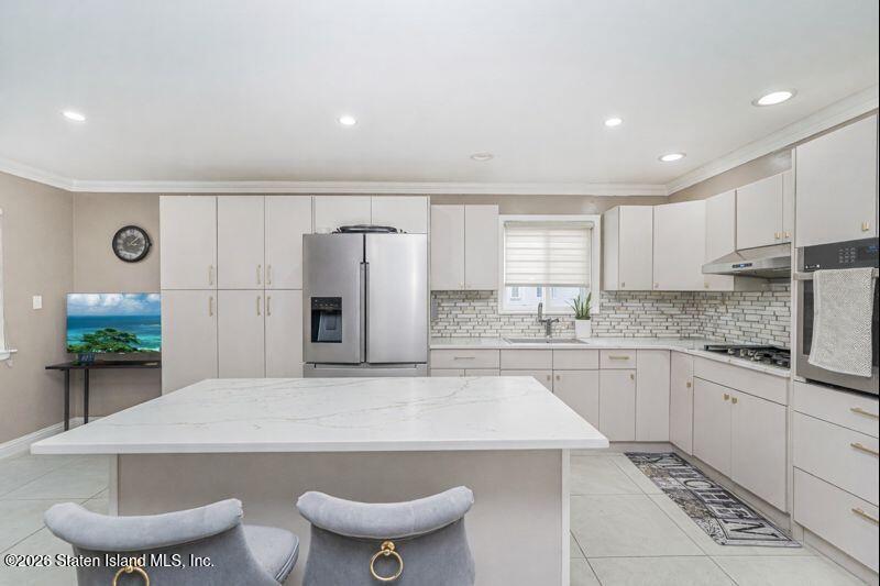 124 Erika Loop, Staten Island, NY, 10312 image 7