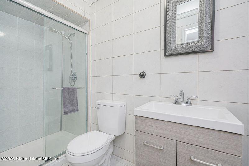 124 Erika Loop, Staten Island, NY, 10312 image 15