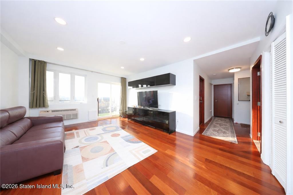 1916 Ocean Avenue 12 Image 4