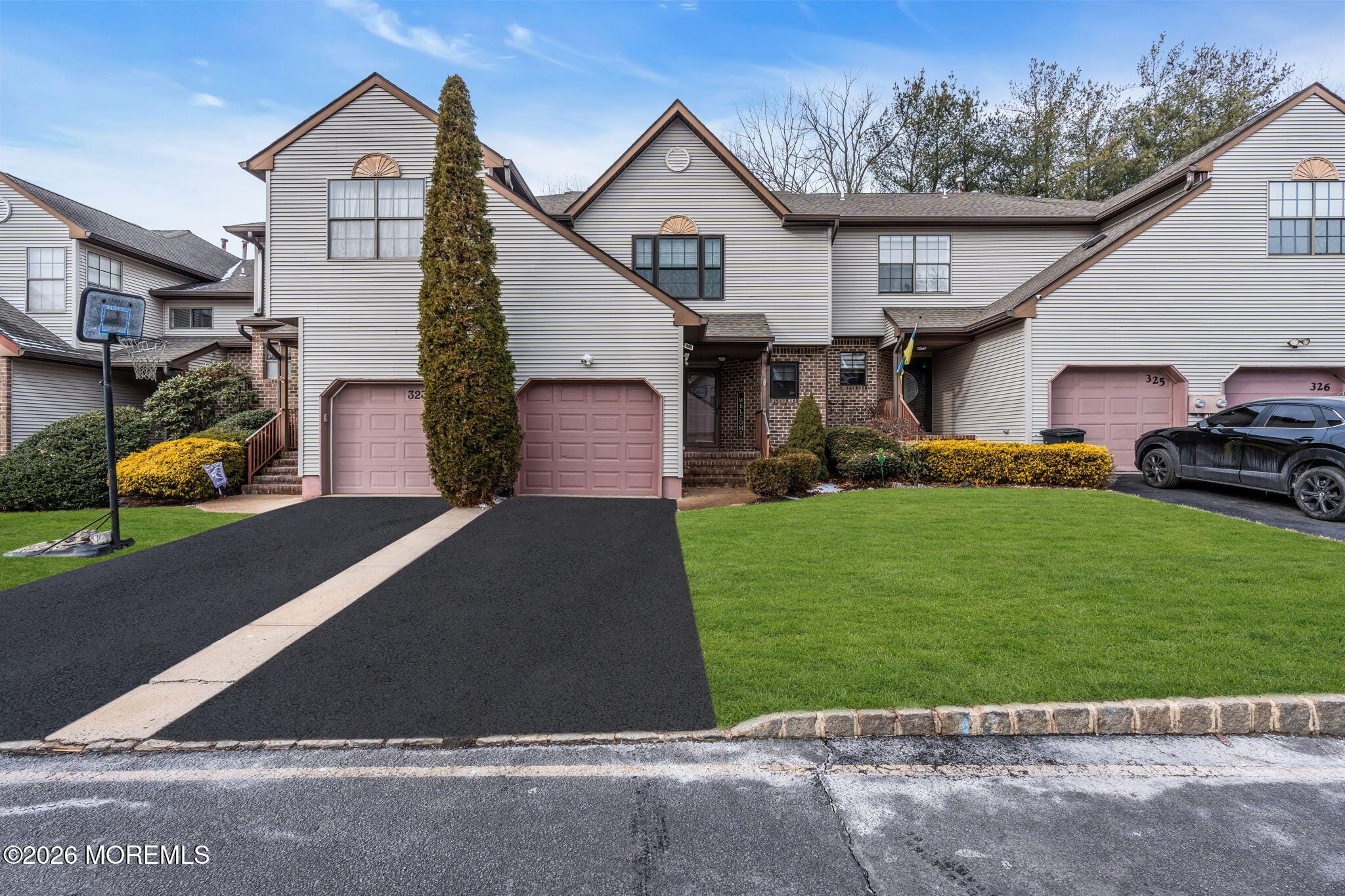 324 Oak Knoll Drive Image 2