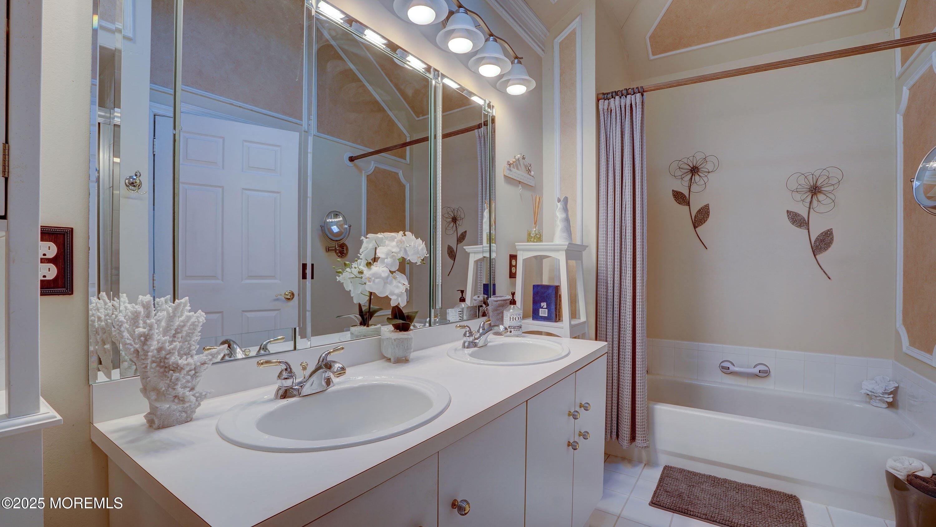 44 Kentucky Way, Freehold, NJ, 07728 image 32