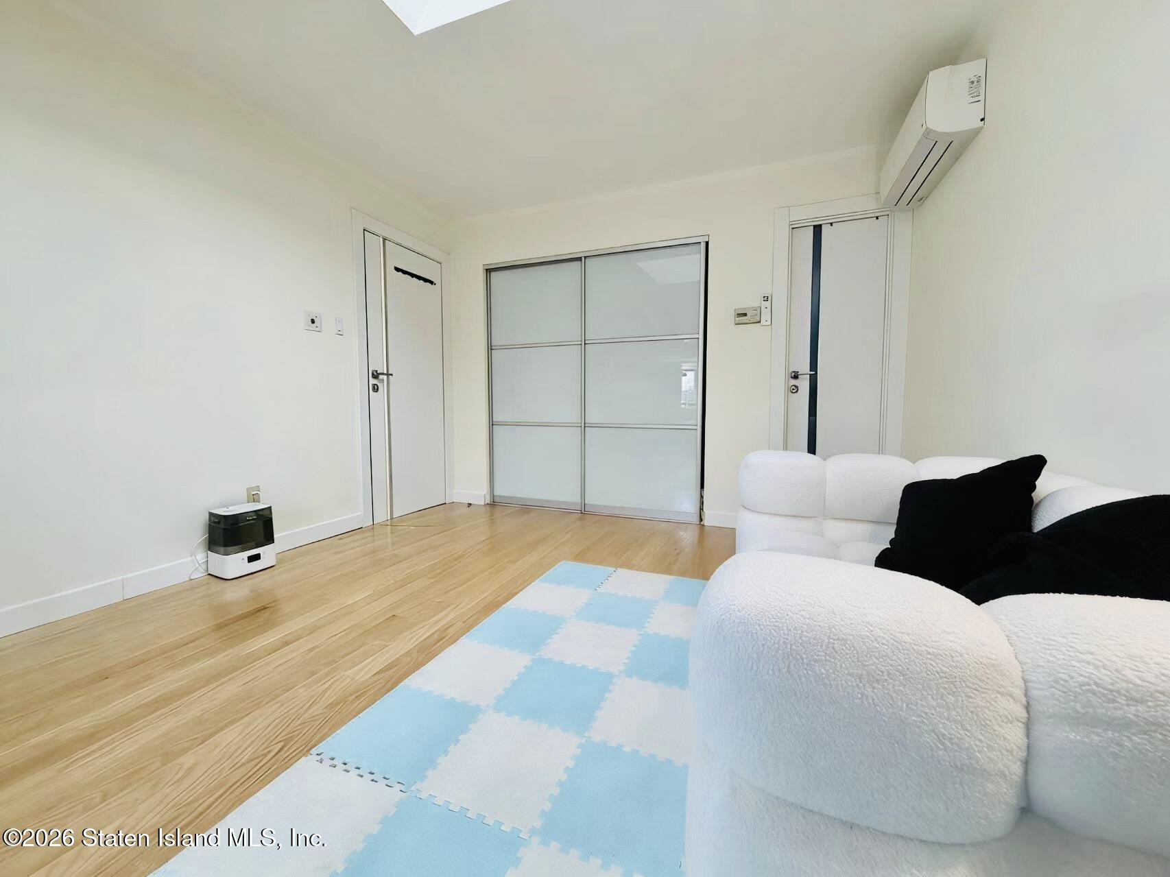 176 Slater Boulevard, Staten Island, NY, 10305 image 8