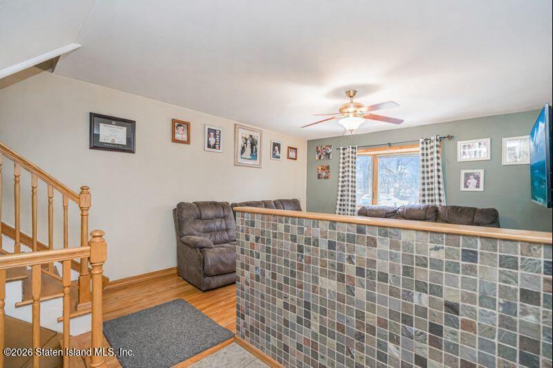 162 New Dorp Plaza Image 5