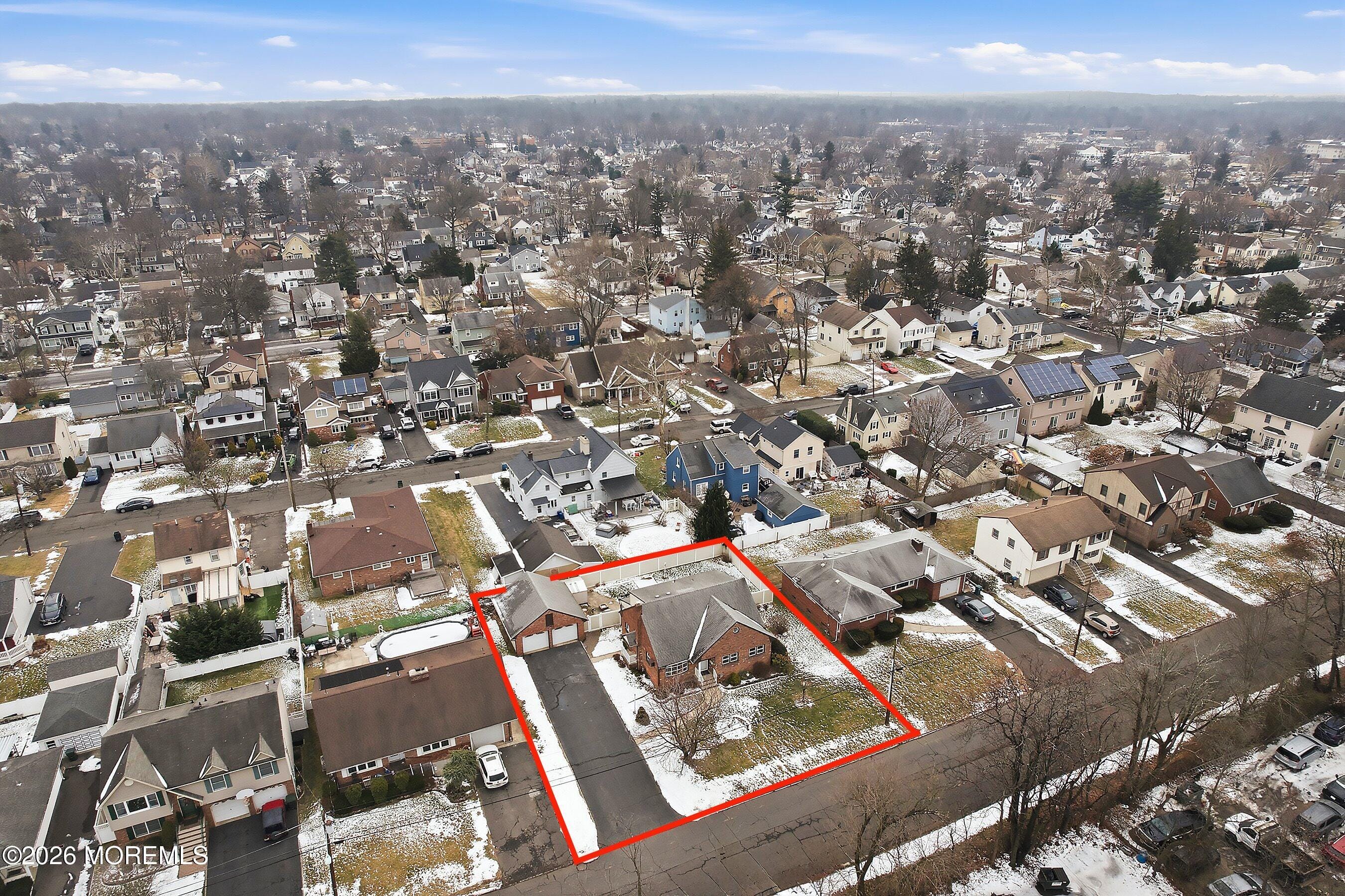 2062 Valley Avenue Image 3