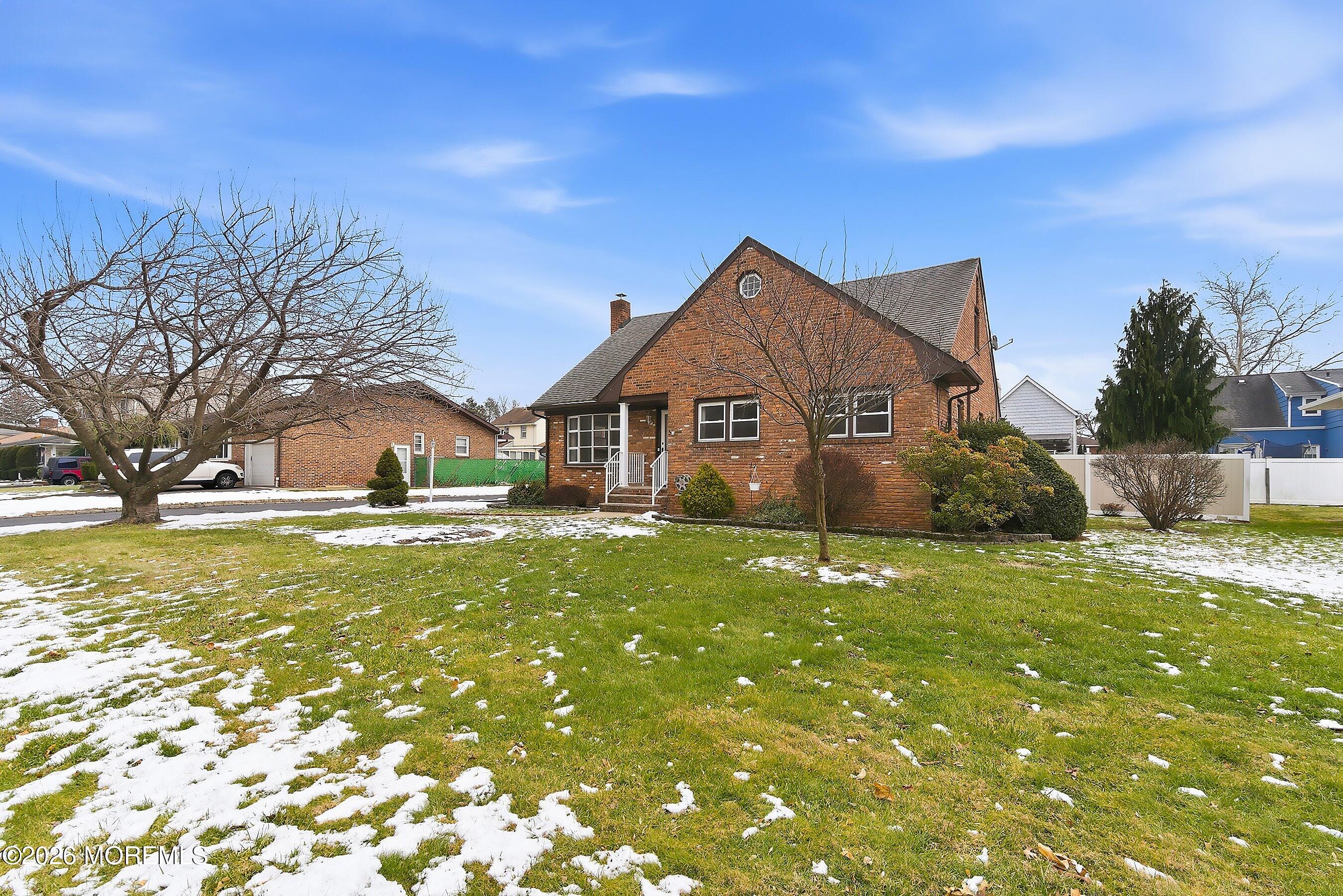 2062 Valley Avenue Image 4