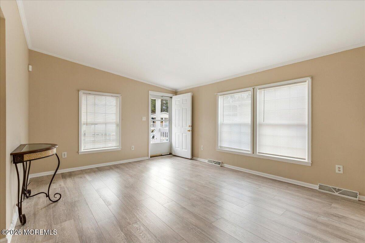 602 Walden Way Image 4