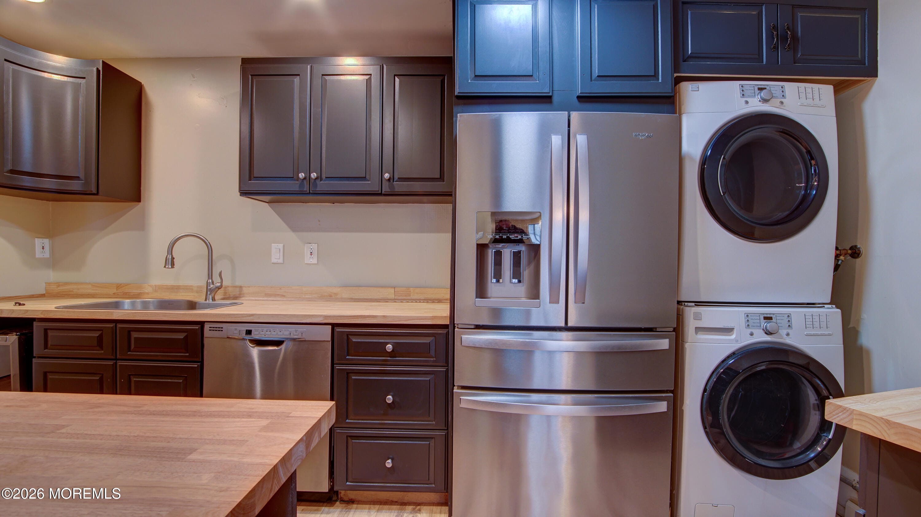 167 Amberly Drive C Image 5