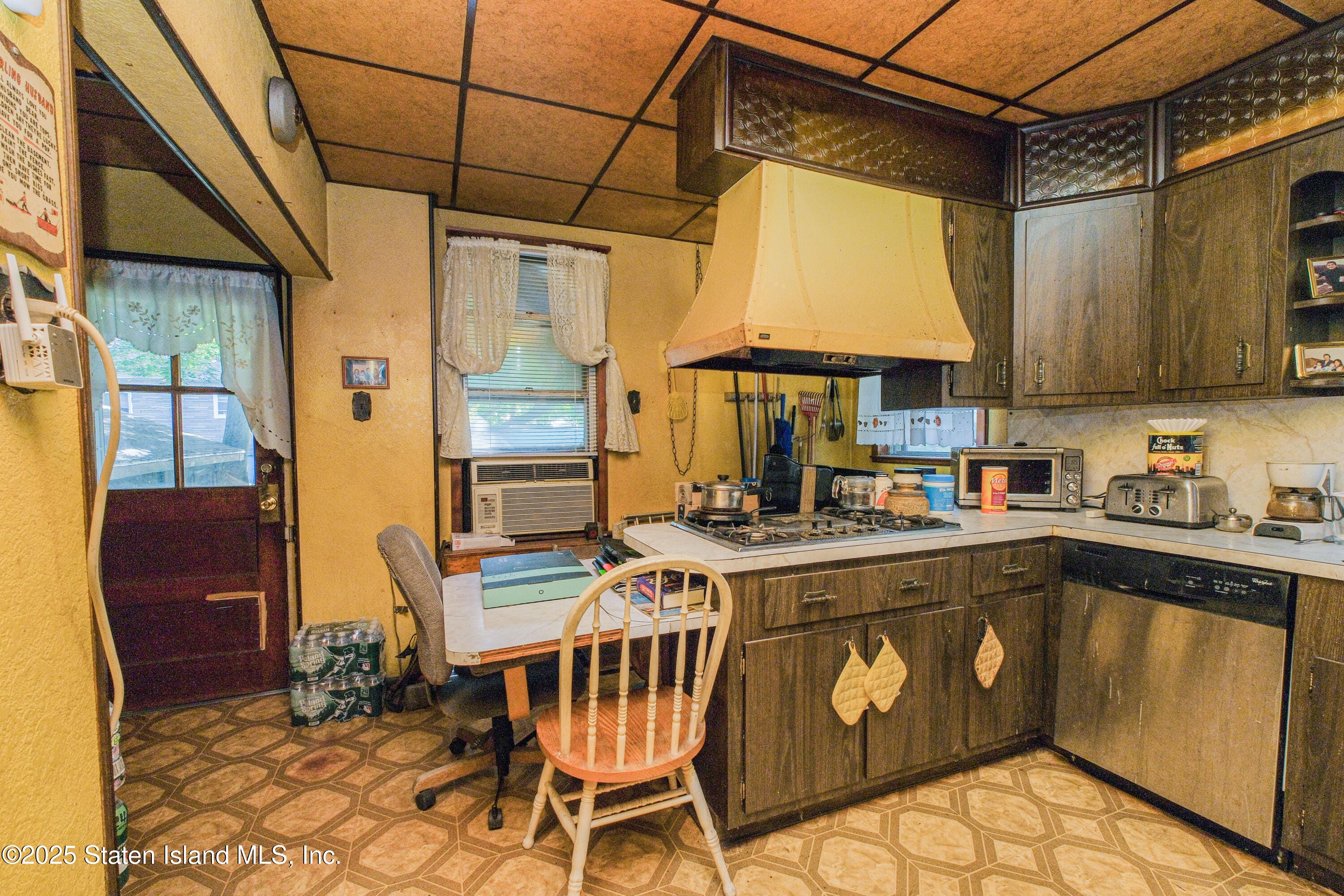 615 Jewett Avenue, Staten Island, NY, 10302 image 10