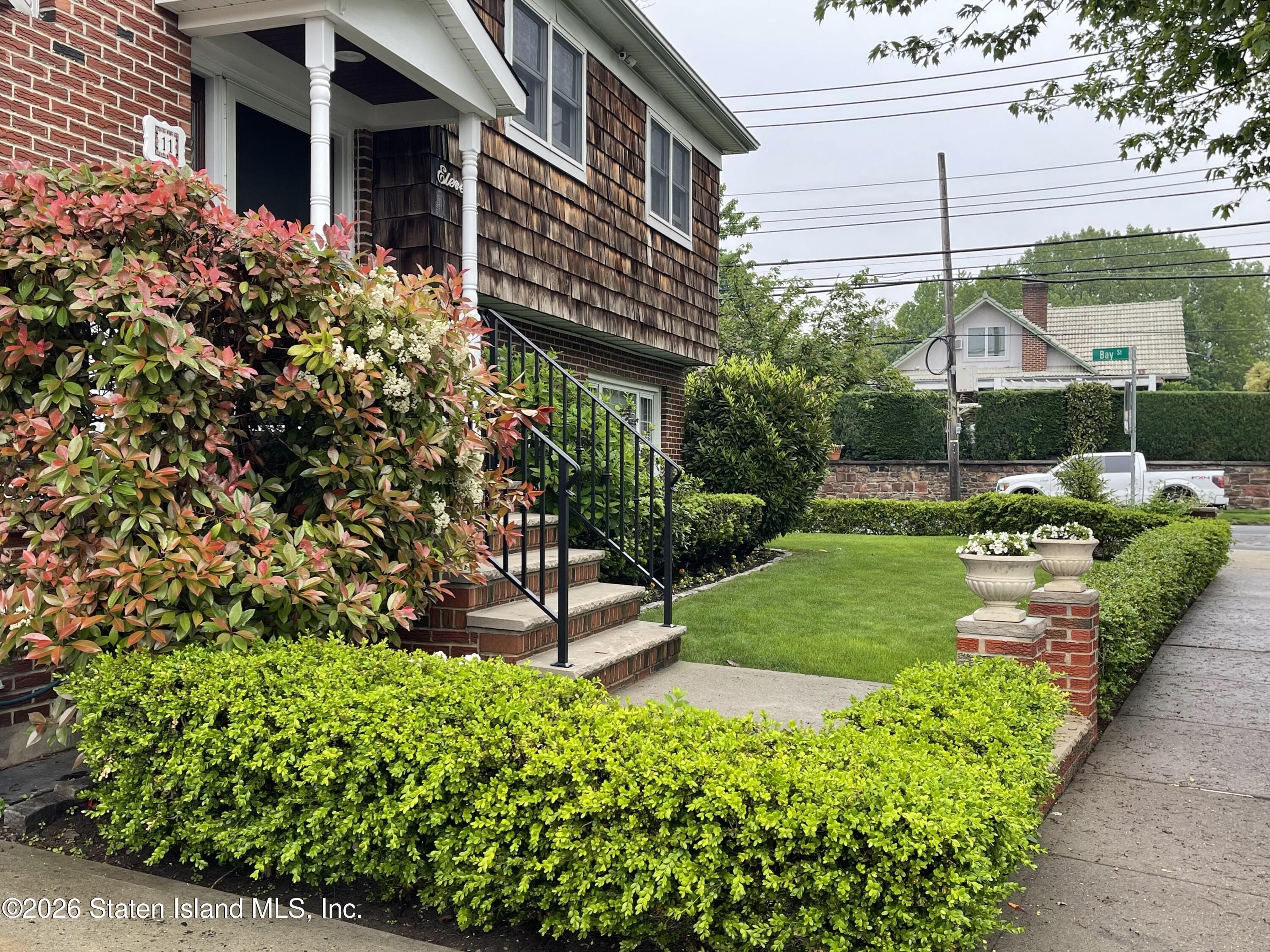 11 Lyman Avenue Image 3