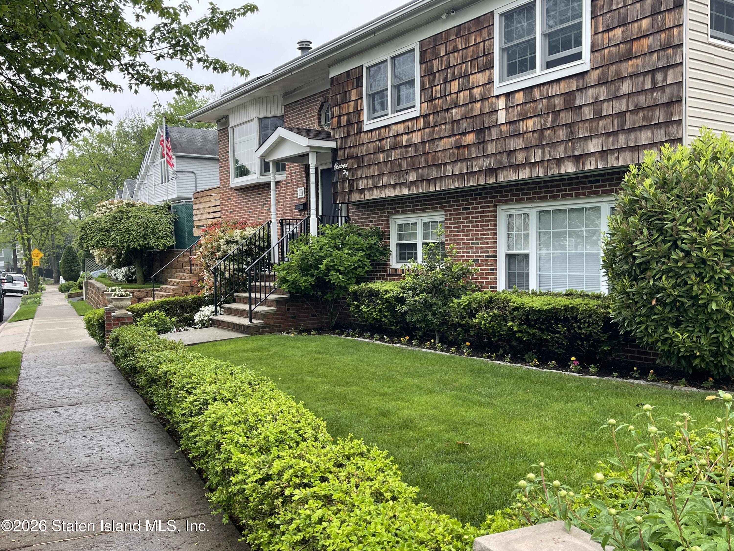 11 Lyman Avenue Image 4