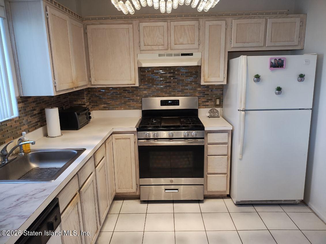 319 Aspen Knolls Way, Staten Island, NY, 10312 image 17