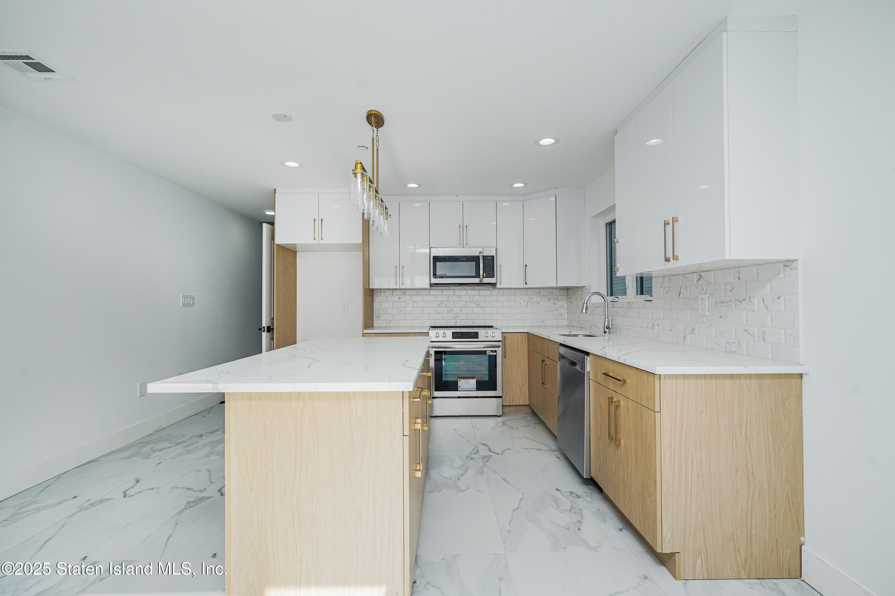 64 Hempstead Avenue, Staten Island, NY, 10306 image 10