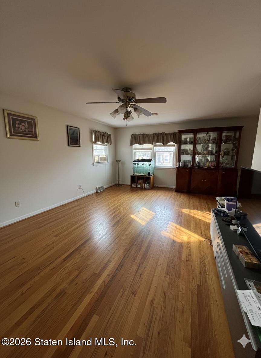 664 S Gannon Avenue, Staten Island, NY, 10314 image 19