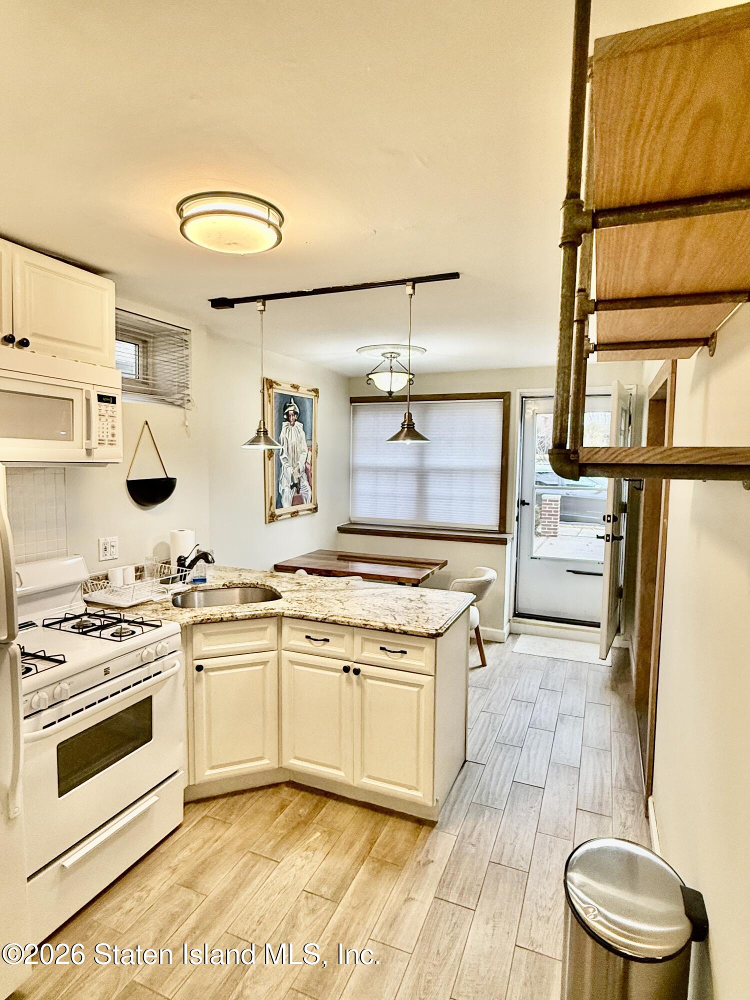 11 Lyman Avenue, Staten Island, NY, 10305 image 55