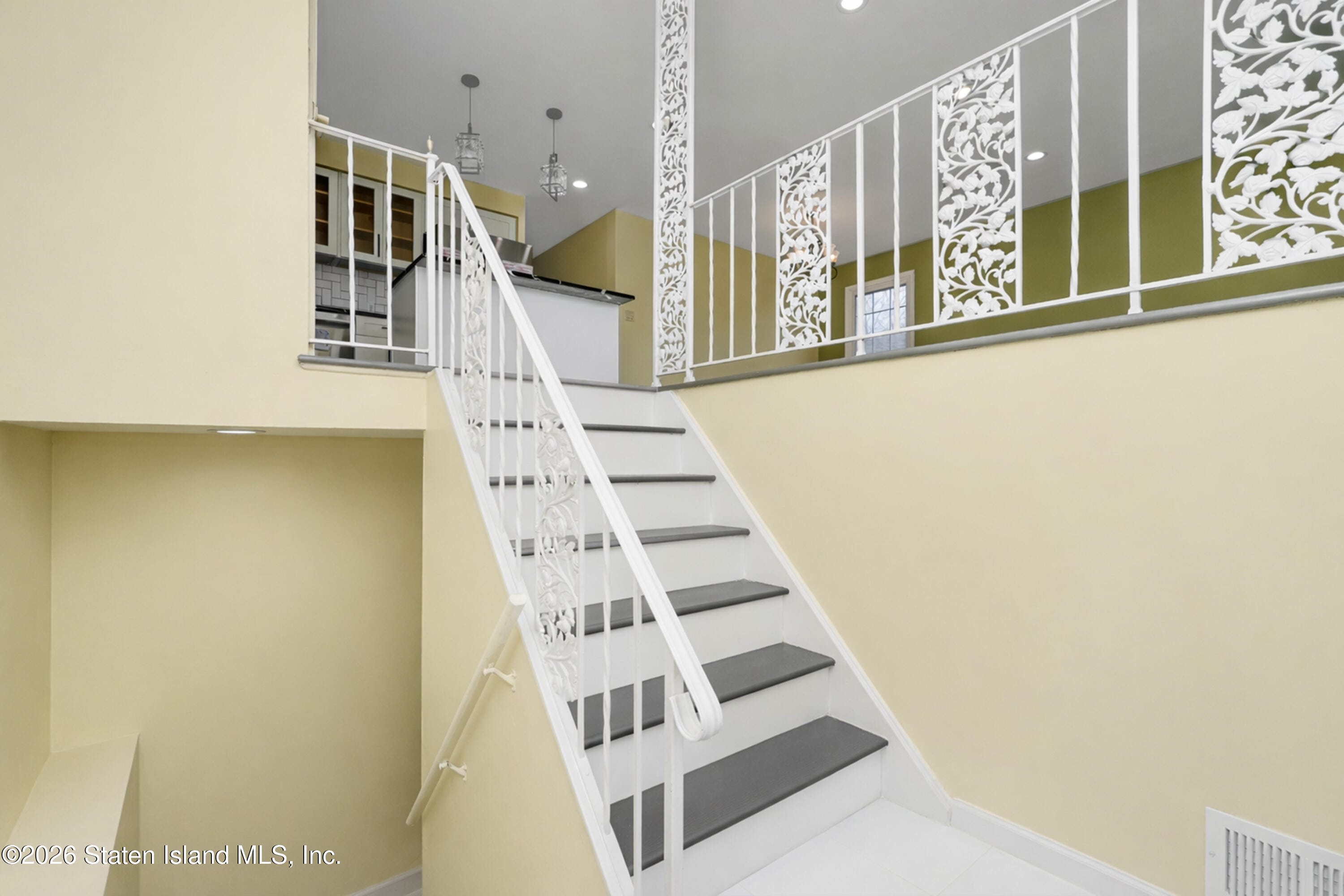 45 West Terrace Image 4