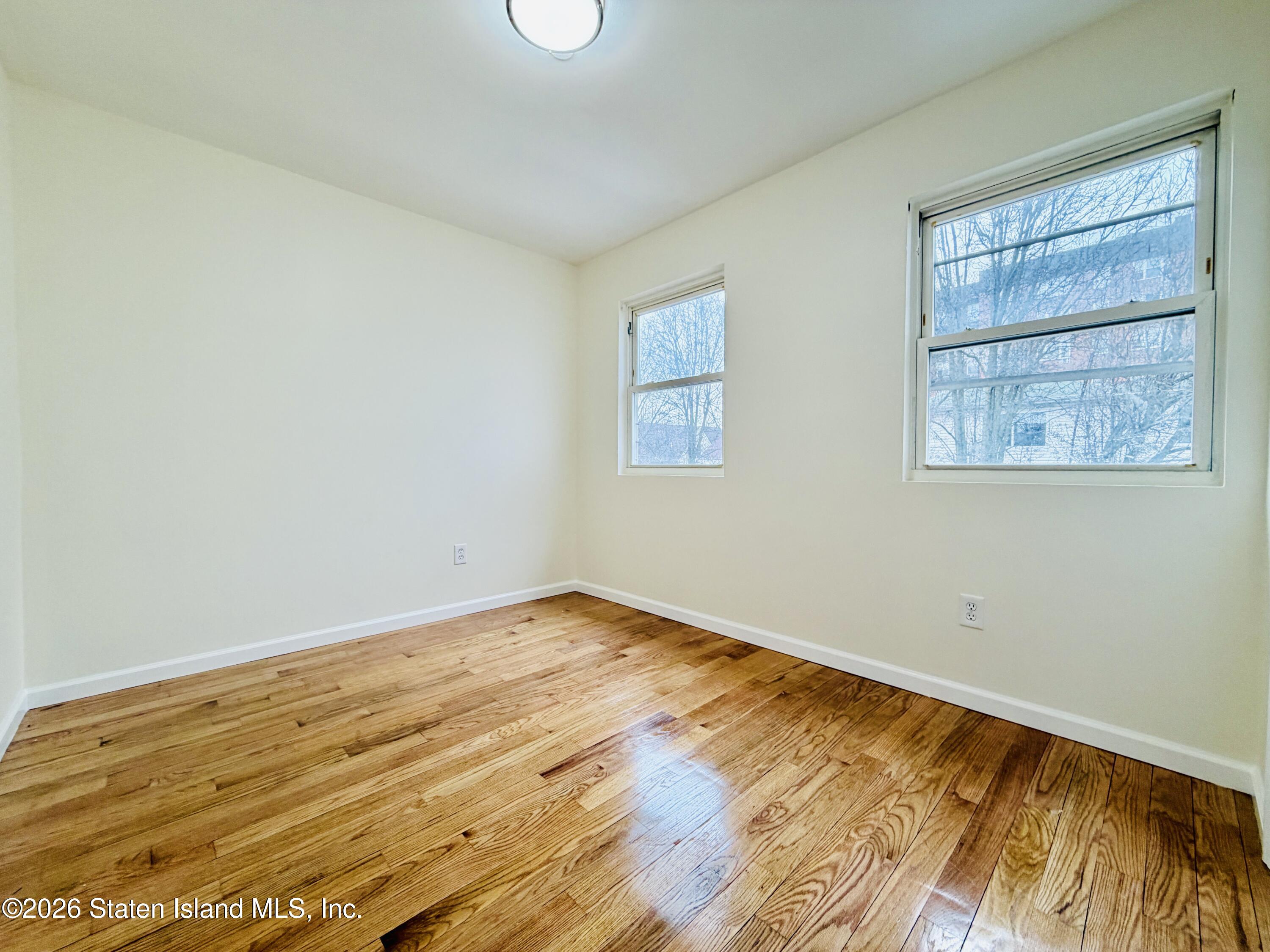 8 Montgomery Avenue, Staten Island, NY, 10301 image 9