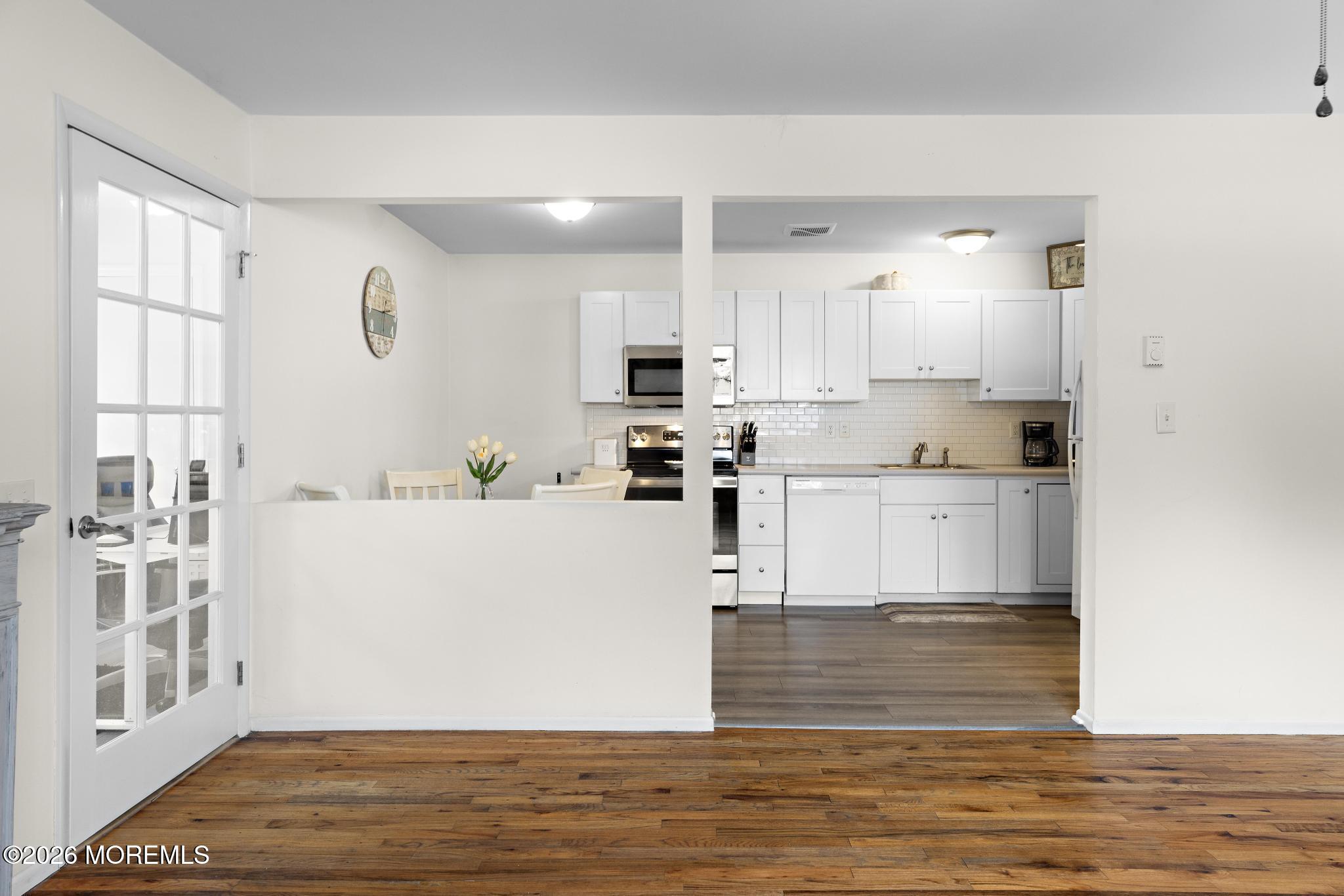 528 Lilac Lane A Image 4