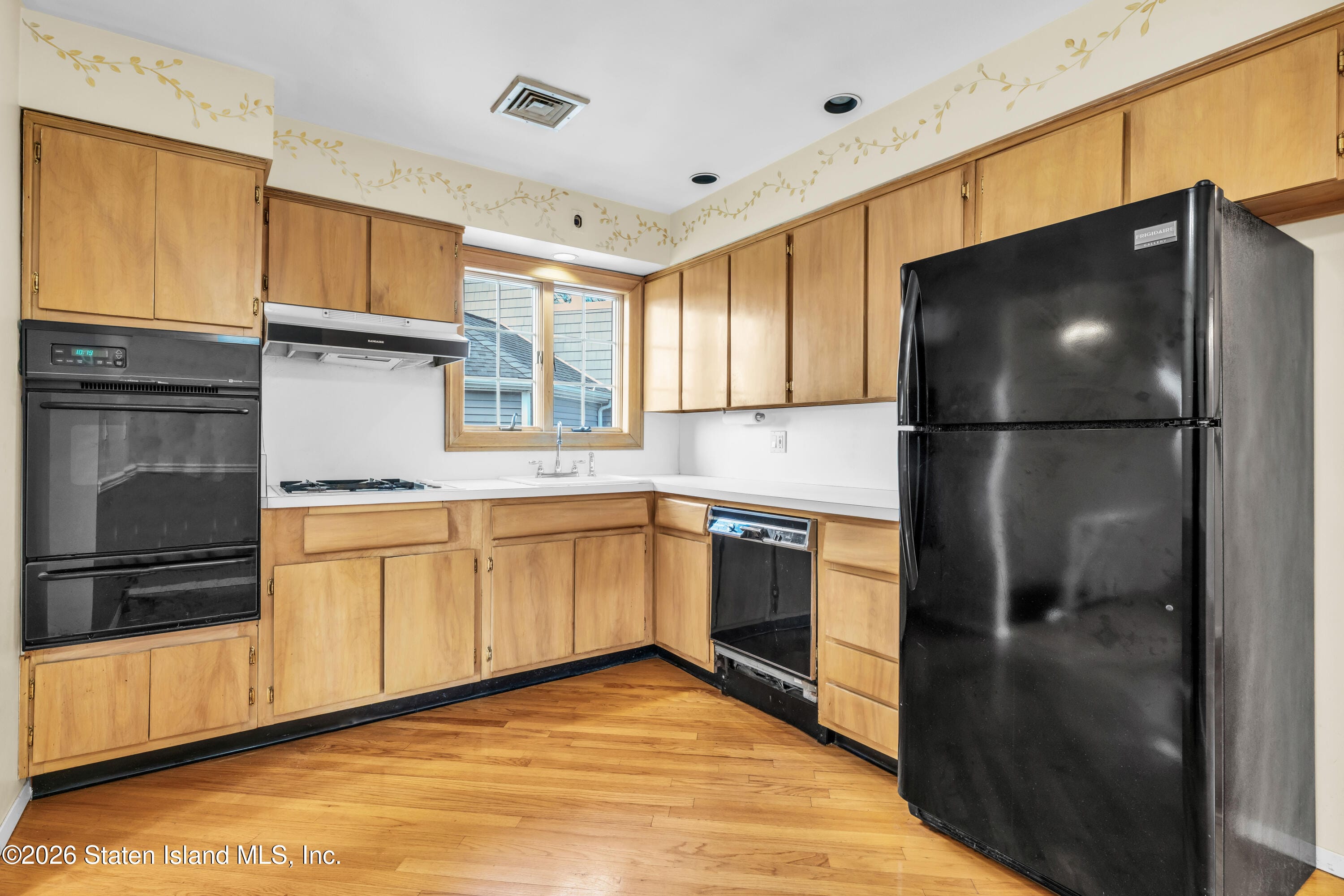 203 Wolverine Street Image 5