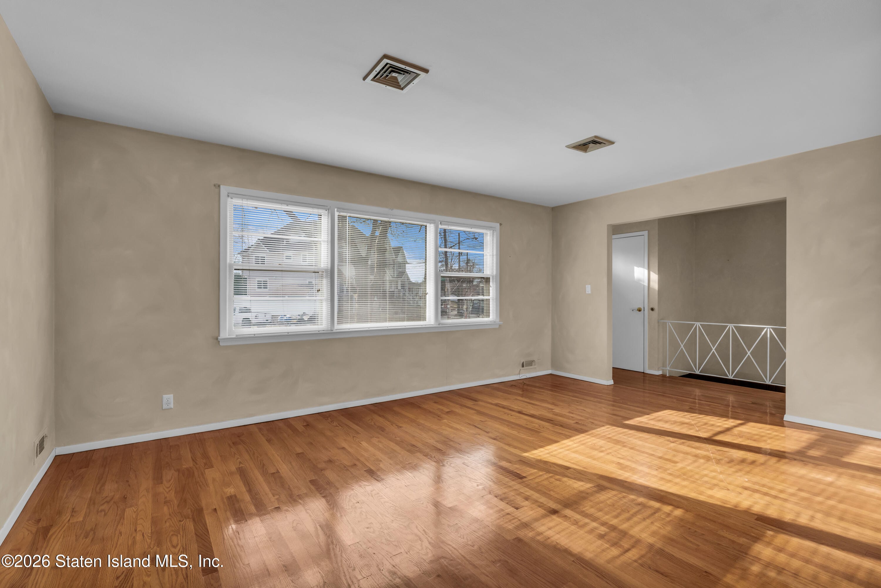 203 Wolverine Street, Staten Island, NY, 10306 image 9