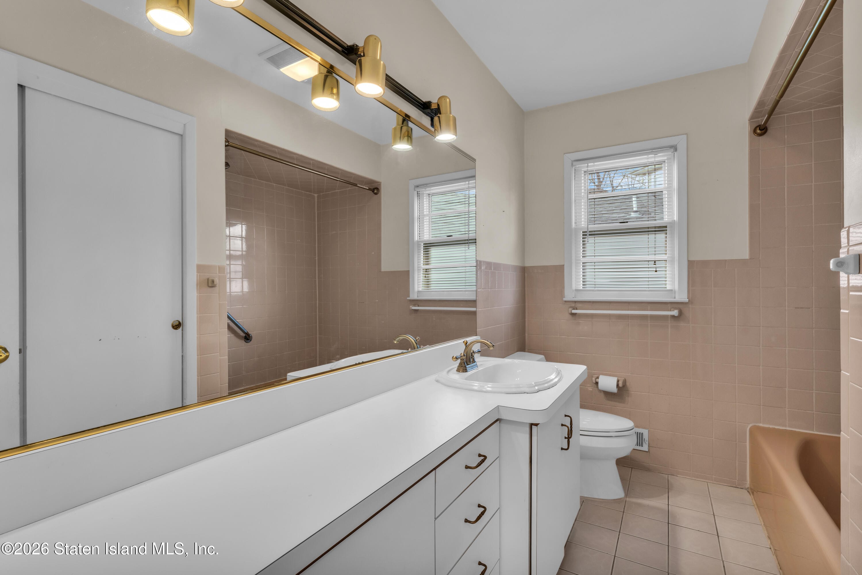 203 Wolverine Street, Staten Island, NY, 10306 image 18