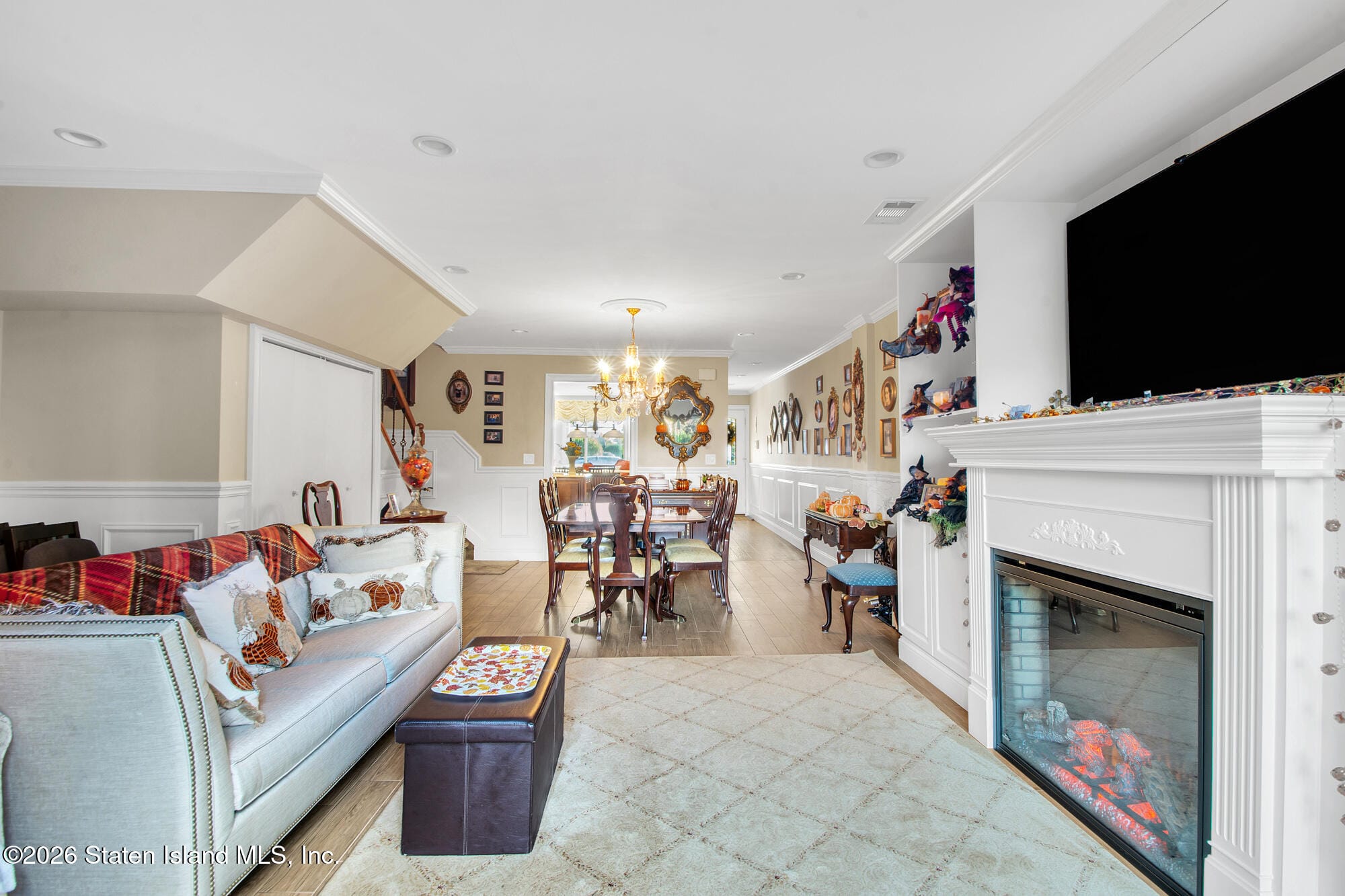 909 W Fingerboard Road, Staten Island, NY, 10304 image 7