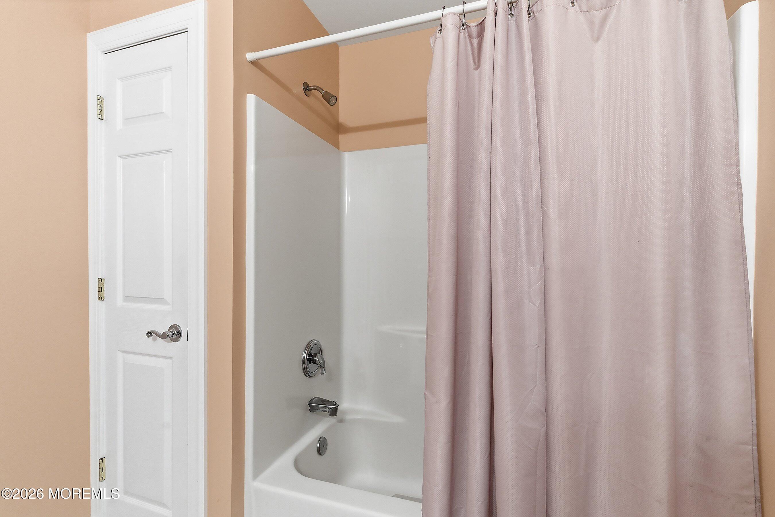 3 Lone Oak Way, Eatontown, NJ, 07724 image 22