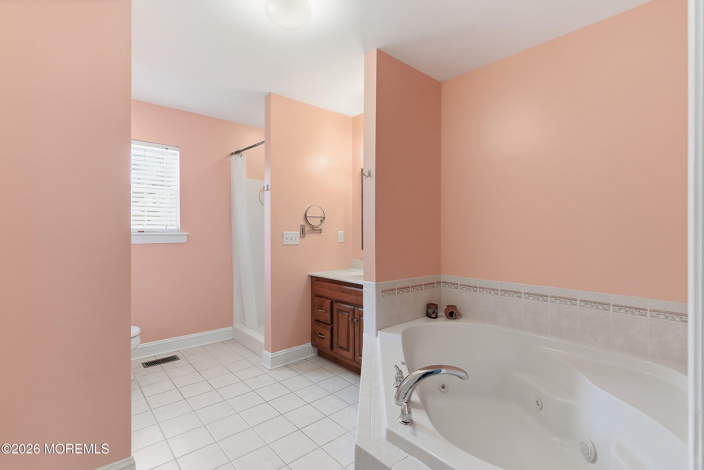 3 Lone Oak Way, Eatontown, NJ, 07724 image 18