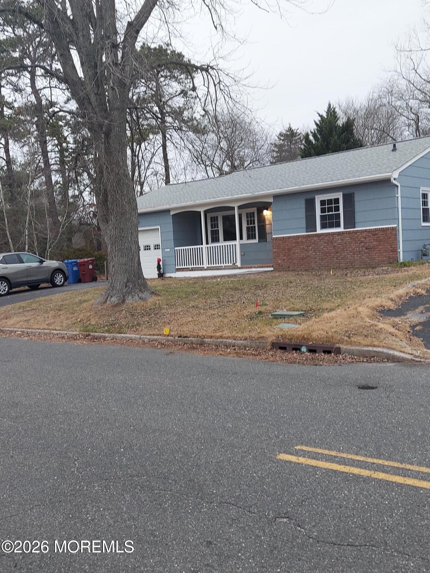 843 N Edgebrook Drive Image 5