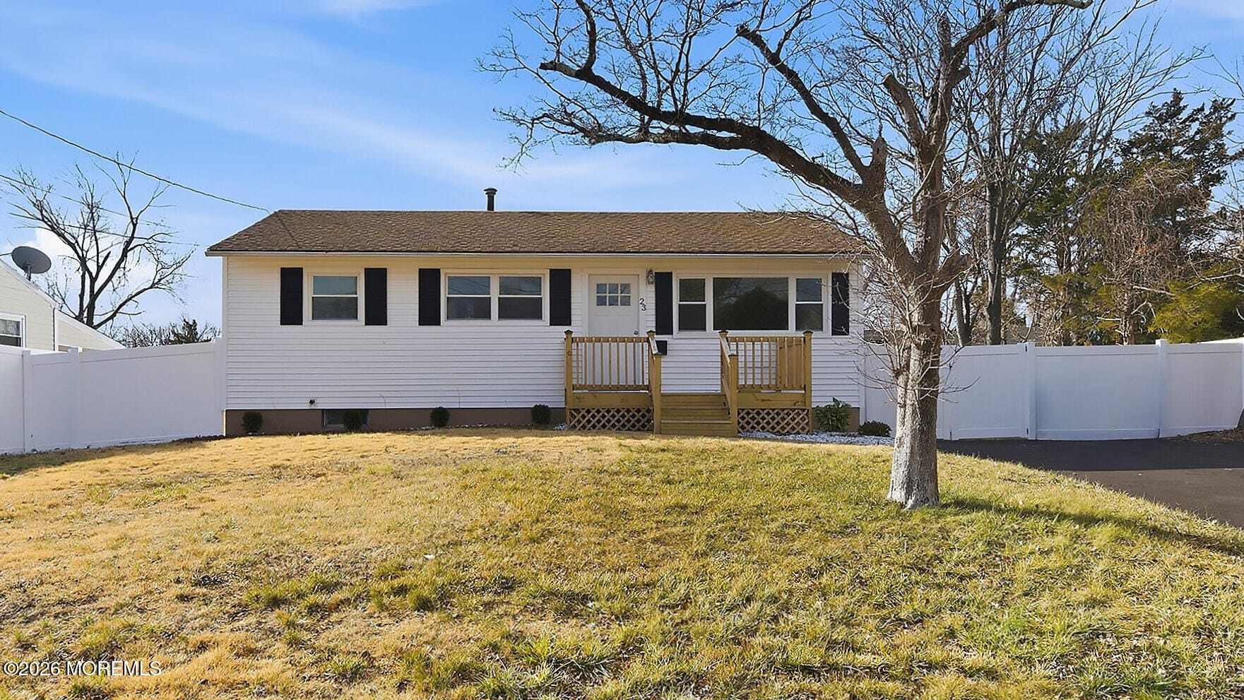 23 Bucknell Drive Image 1