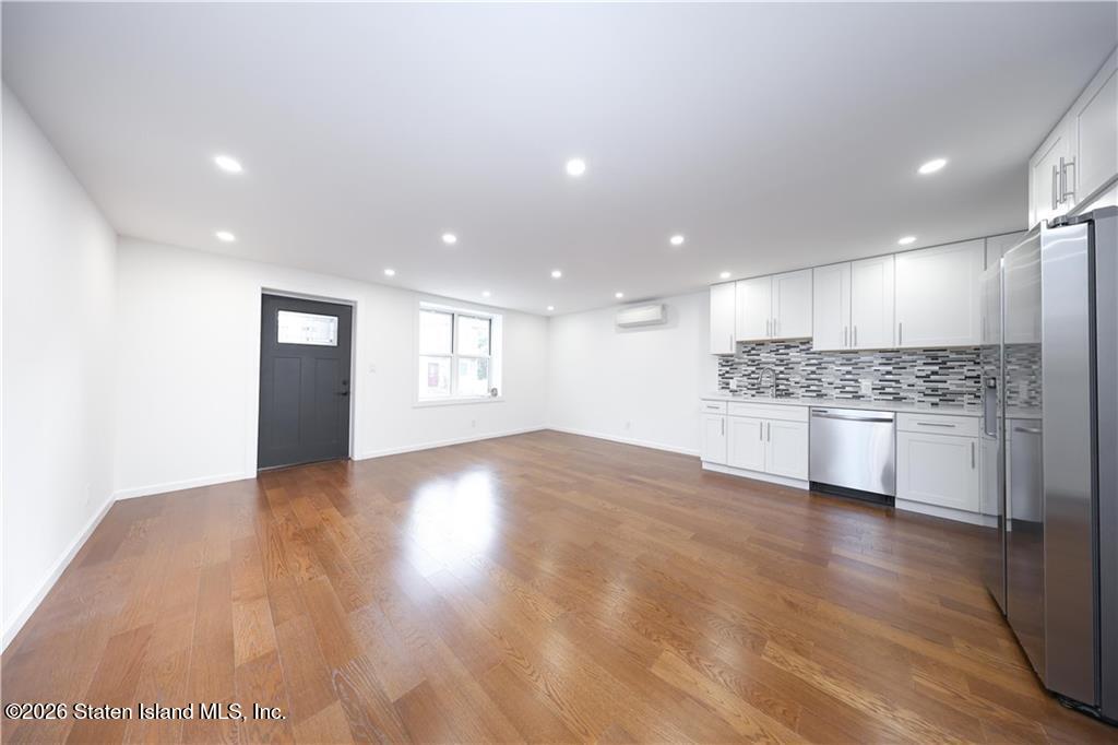 189 Saint Marys Avenue, Staten Island, NY, 10305 image 9