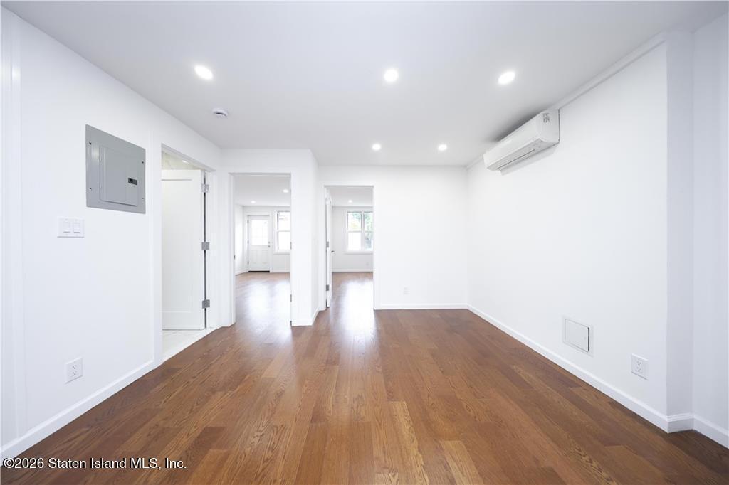 189 Saint Marys Avenue, Staten Island, NY, 10305 image 17