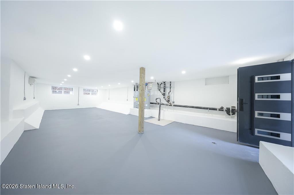 189 Saint Marys Avenue, Staten Island, NY, 10305 image 29