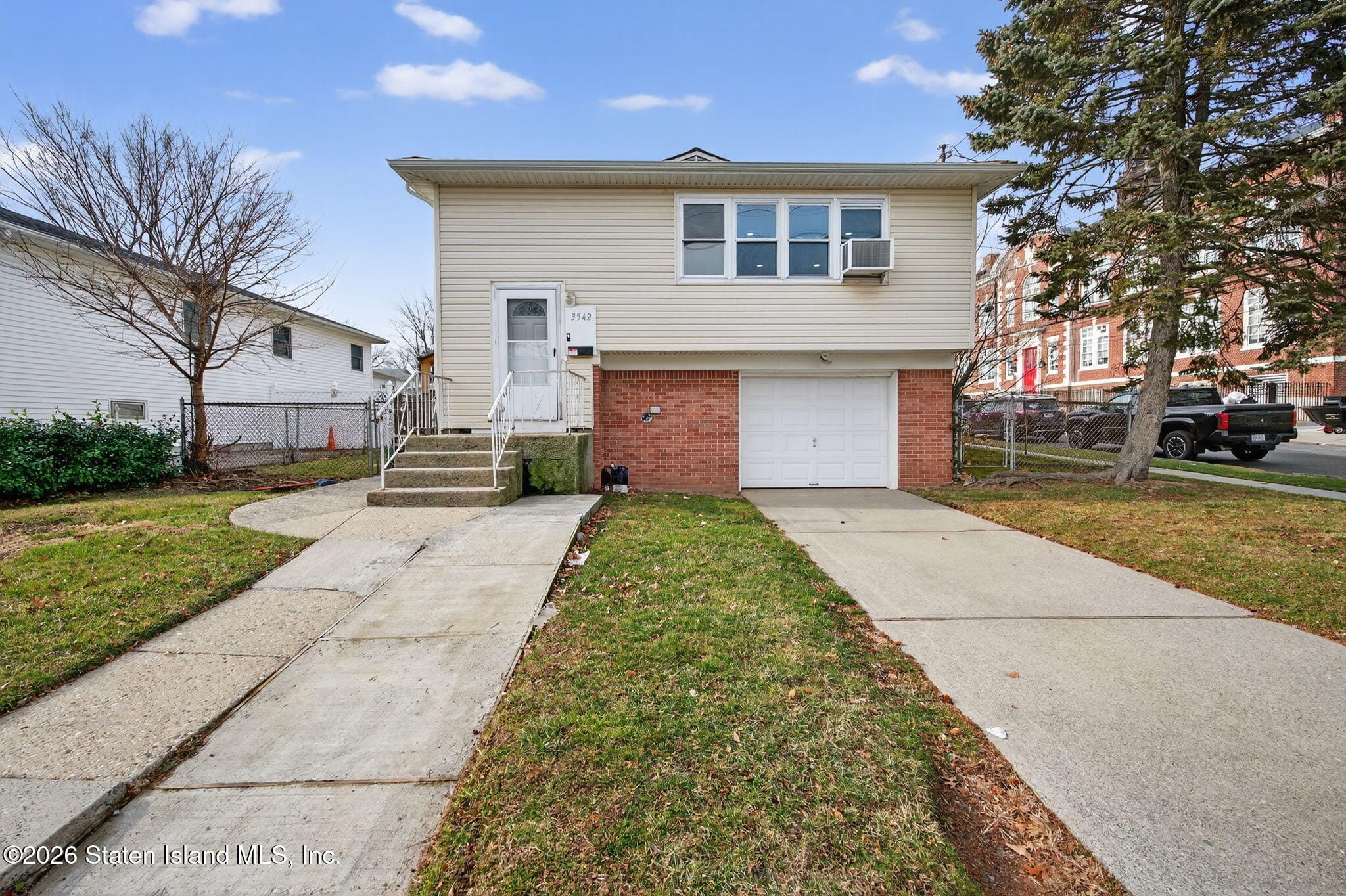 3542 Richmond Avenue, Staten Island, NY, 10312